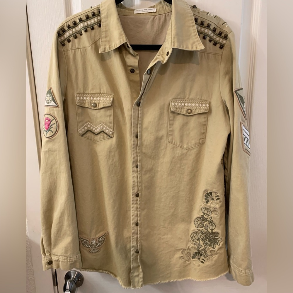 Excellent used condition Spell & the gypsy jacket top bohemian